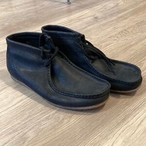 Clarks Black Wallabees chukka boots